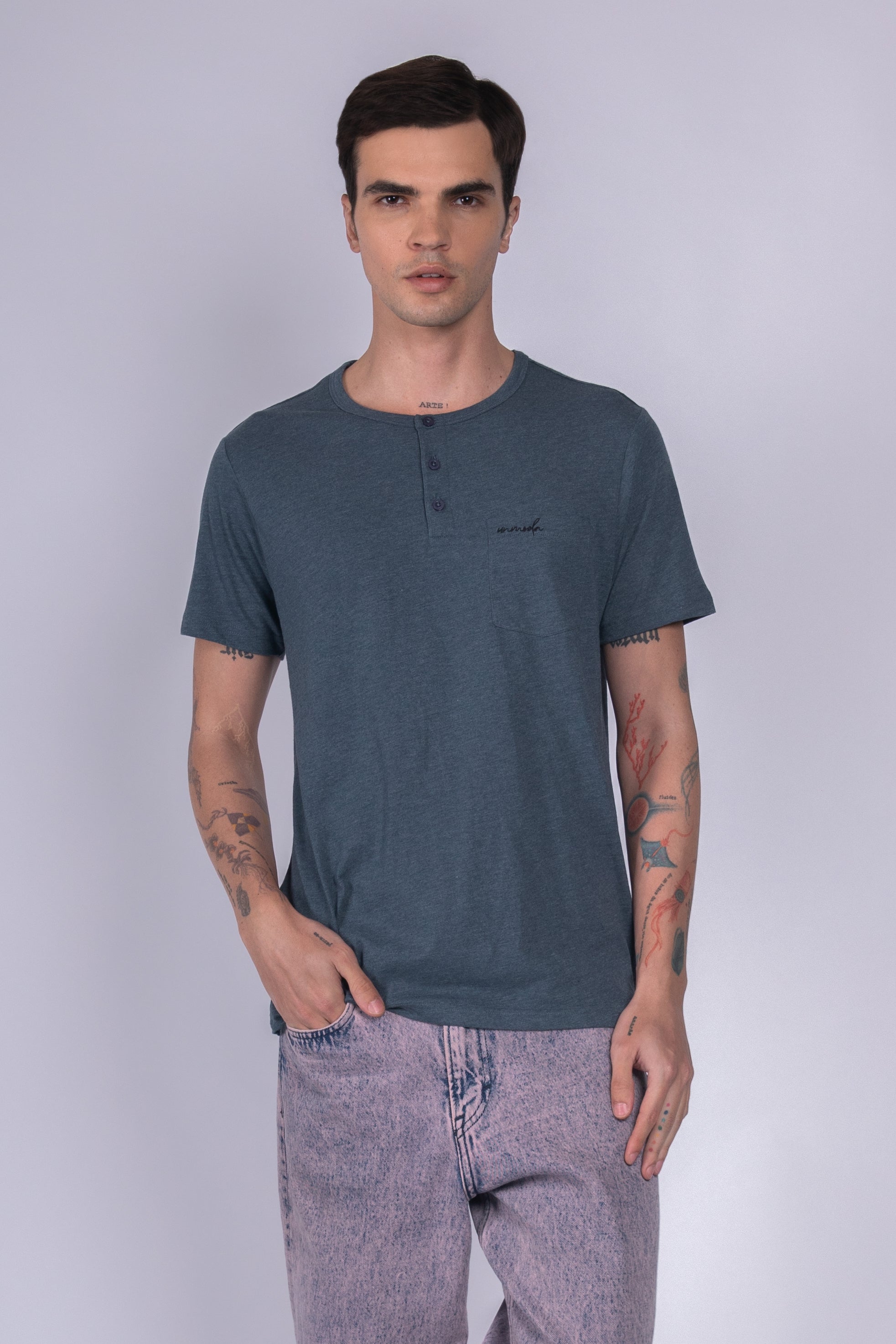 Essenly Organic Cotton Blended T-shirt